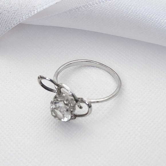 Vintage Rock Crystal Ring, Real Sterling Silver Fancy Cocktail Ring, Size 7.25 - Picture 8 of 9
